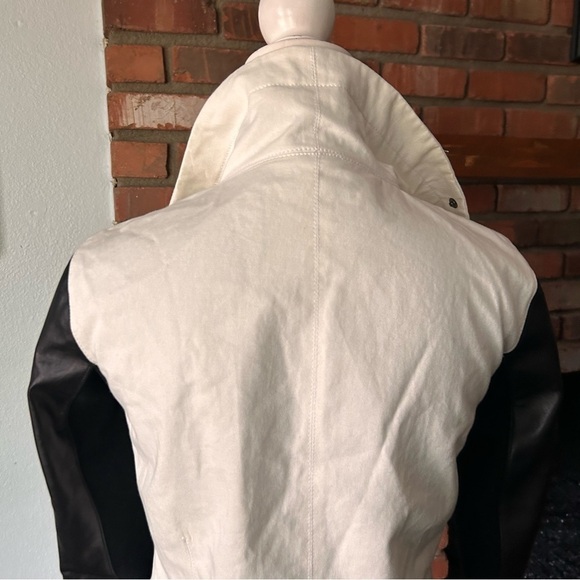 NWT Veda for Scoop NYC White Canvas Moto Jacket Leather Sleeves Sz S - Picture 8 of 10